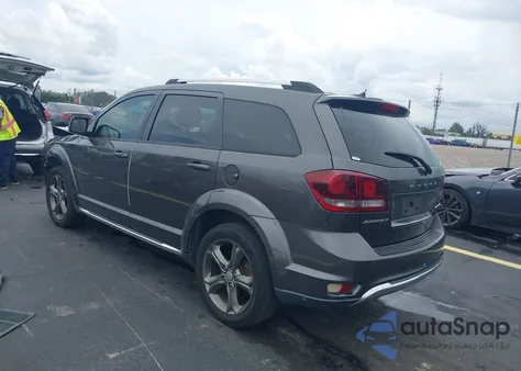 2016 Dodge Journey Crossroad Plus z USA, uszkodzony, nr VIN 3C4PDCGB0GT106974